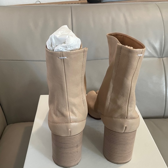 ICONIC Maison Margiela Tabi Vintage Leather boot  Size 40 Color- Bisnchetto - Picture 4 of 14